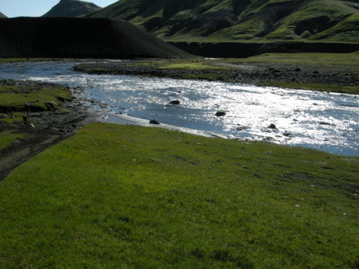 Furt bei Krokur, damals etwa 30-40cm Wasser und steinig, aber nach Inspektion kein Problem.