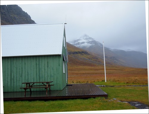 Karlsstaðaskáli im Vöðlavík